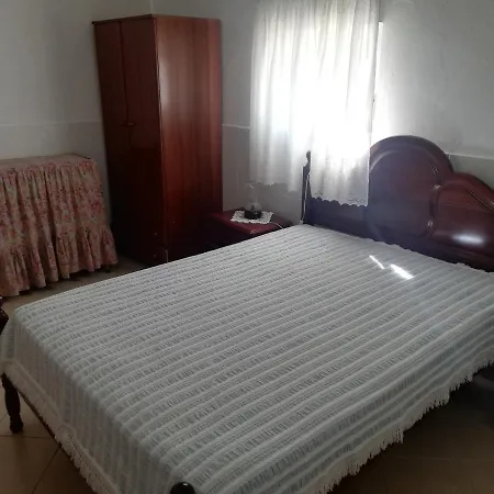 By R-tex Guest house Manta Rota